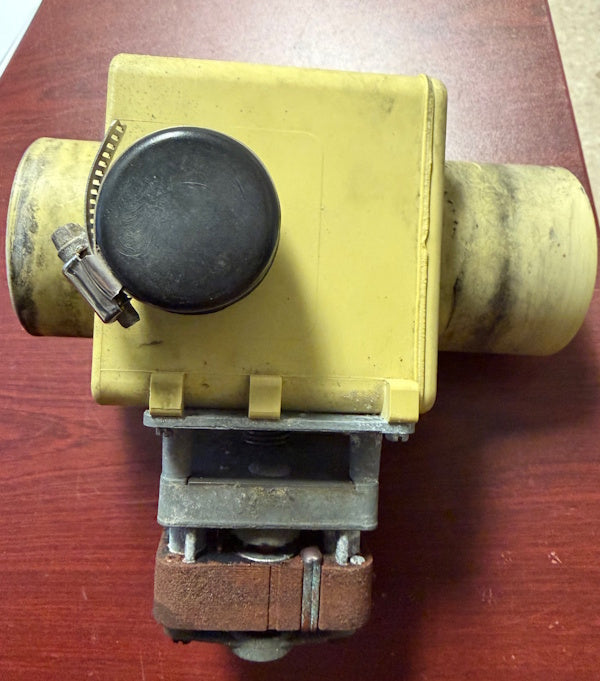 Unimac Washer Drain Valve  F200166402 3" Drain Valve 220v w/ Overflow 33581610 [Used]