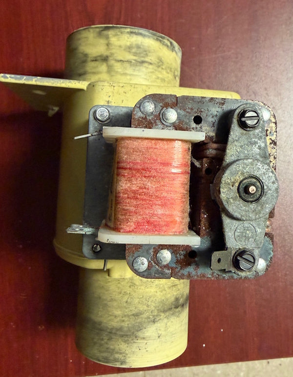 Unimac Washer Drain Valve  F200166402 3" Drain Valve 220v w/ Overflow 33581610 [Used]