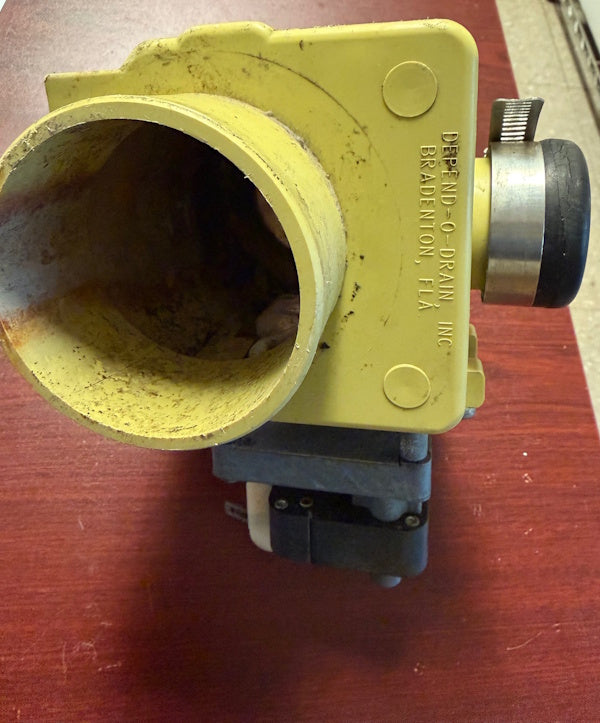 Speed Queen F380629 Washer Drain Valve DR 3 NO J-LIP .18A 220V [Used]