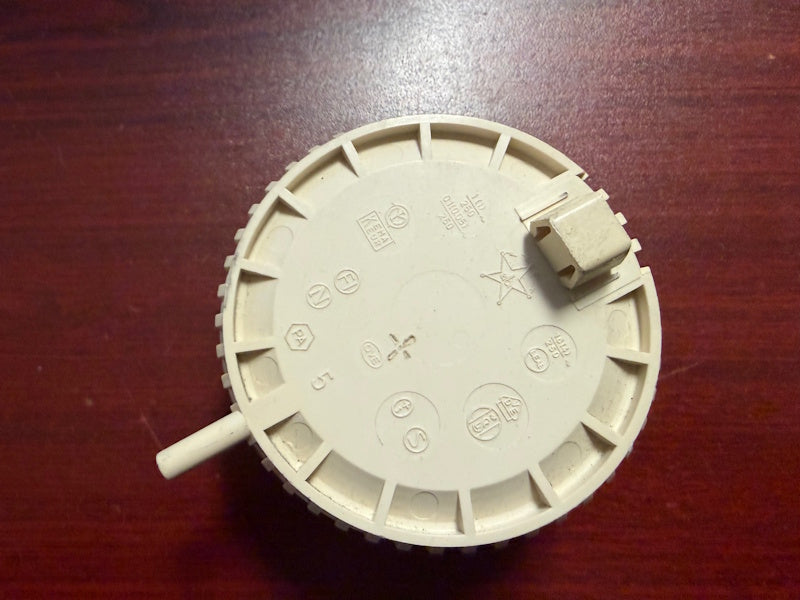 Wascomat Gen 6 Electrolux 4718859-02 Washer Level Control [Used]