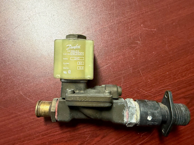 Wascomat 471821001 Washer Inlet Valve Washer Inlet Valve 1Way 240/60 3/4" 1"[Used]