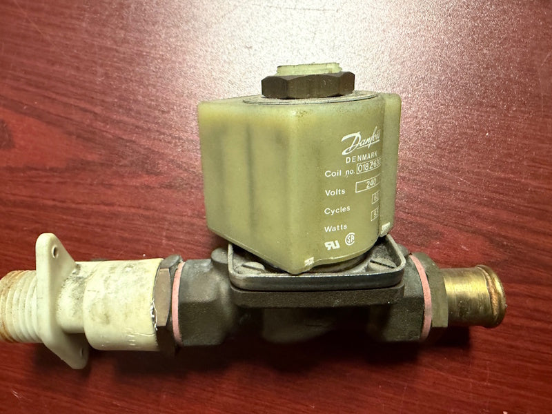 Wascomat 471821001 Washer Inlet Valve Washer Inlet Valve 1Way 240/60 3/4" 1"[Used]