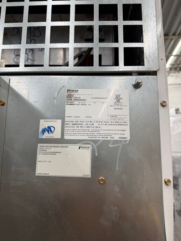 UniMac Gas Dryer UT075N OPTiDRY OPL 220v 60Hz 1/3 PH White 2022 [Used]