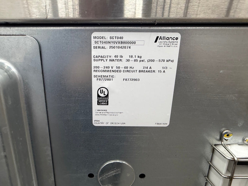 Speed Queen SCT040 Washer 40Lb 200-240V 50-60Hz 1/3Ph SS Card Re 2025[Open Box]