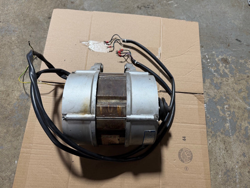 Washer Motor Elmo CV 132 D/2-18-2T 3043 Huebsch 35Lb 220v 60Hz 3Ph F8330001P [Used]