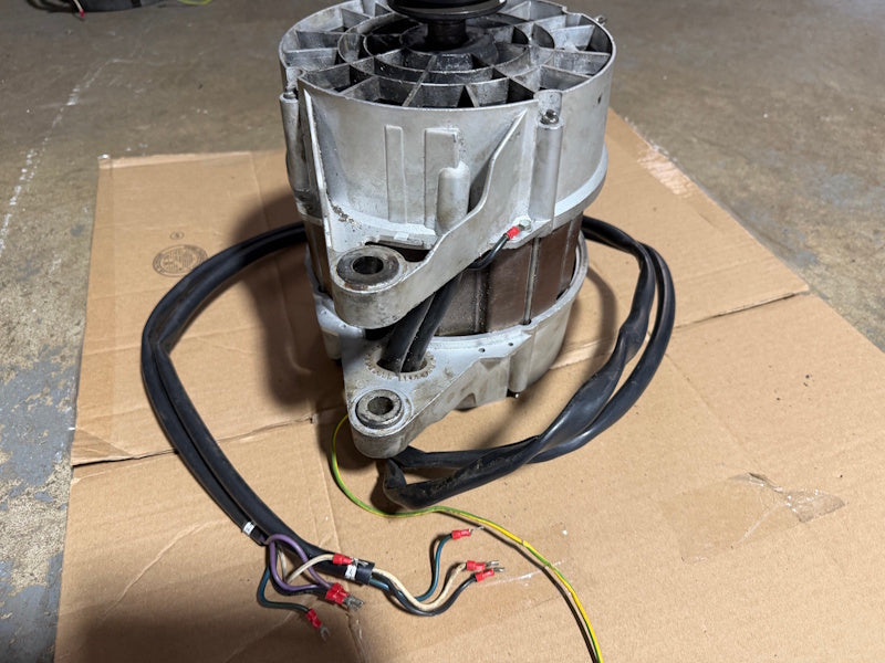 Washer Motor Elmo CV 132 D/2-18-2T 3043 Huebsch 35Lb 220v 60Hz 3Ph F8330001P [Used]