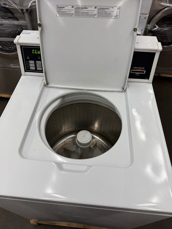 Speed Queen SWNNY2SP115TW01 Top Load Washer 3.17cu ft 120V CrdRe OPL 2019 [Used]
