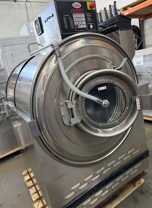 UniMac UW80 Hardmount Washer-Extractor 80Lb 200-240V 50-60Hz 3Ph OPL [Used]