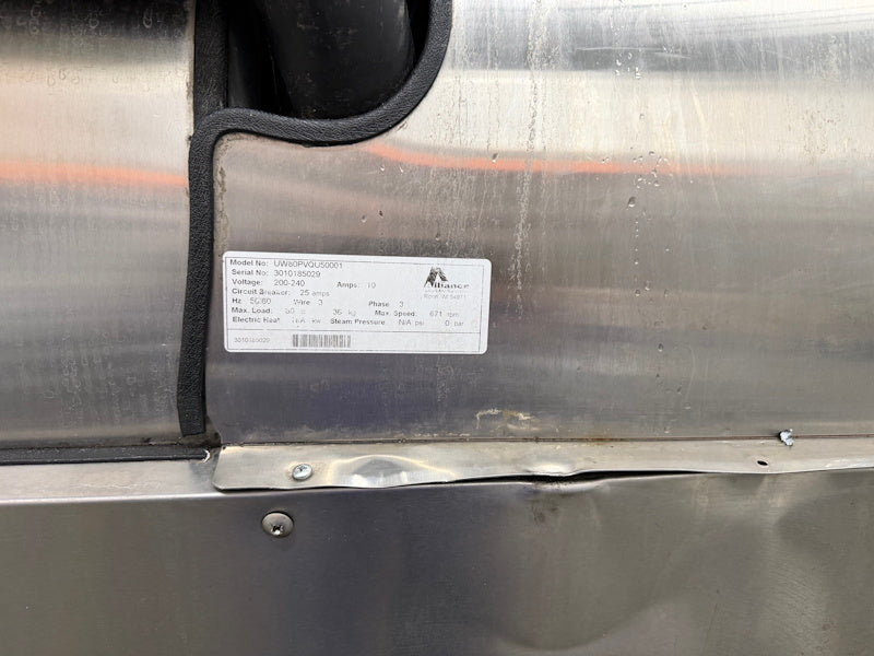 UniMac UW80 Hardmount Washer-Extractor 80Lb 200-240V 50-60Hz 3Ph OPL [Used]