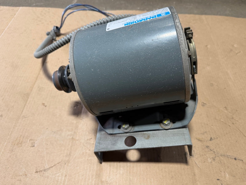 M412519 MOTOR for Unimac Gas Dryer 75Lb 230/460V 1/3HP 60Hc 3Ph [Used]