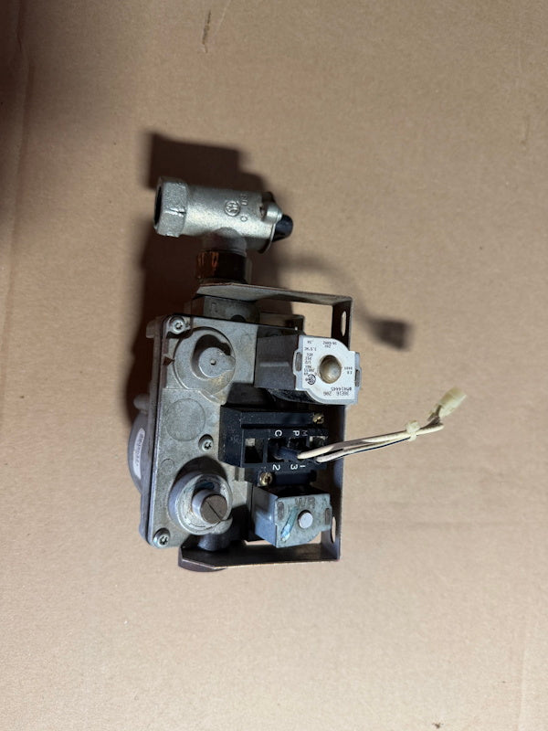 Unimac Gas Dryer Valve 44154501P M414445 UTF75N 24v 50/60Hz [Used]