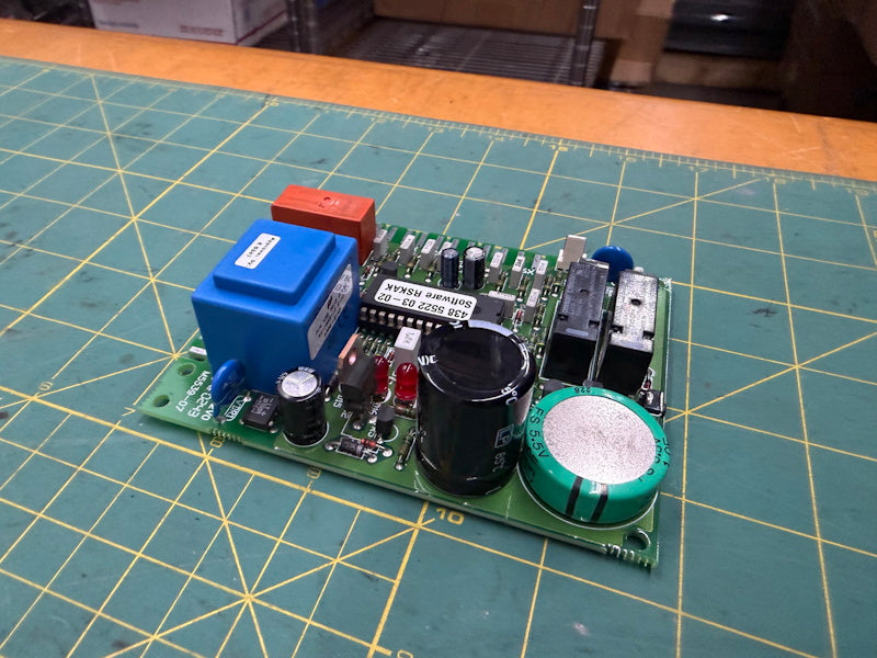 Wascomat Parts 438552203-02 Door Lock Circuit Board 220v SS controller M5539-07 [Used]