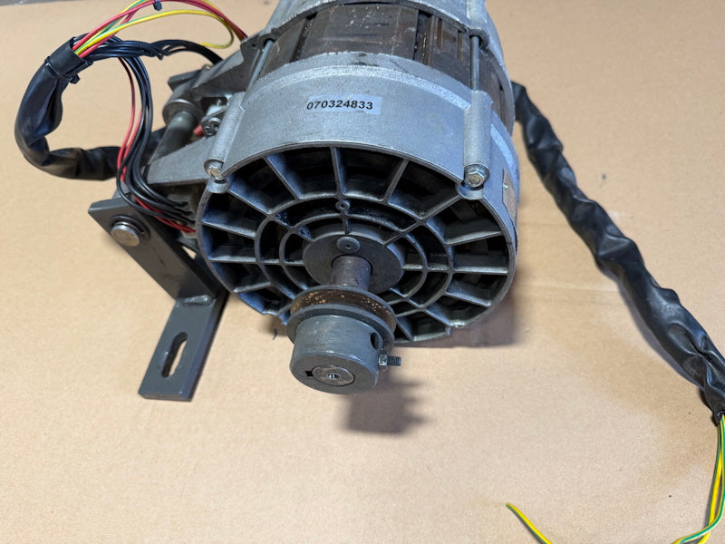 Continental L1030 Washer Motor 3222 3Ph 208/380 60Hz p/n 187344[Used]