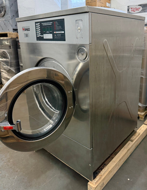 Ipso WE234 50Lb Commercial Front Load Washer 240V 60Hz 3Ph OPL CardRe [Used]