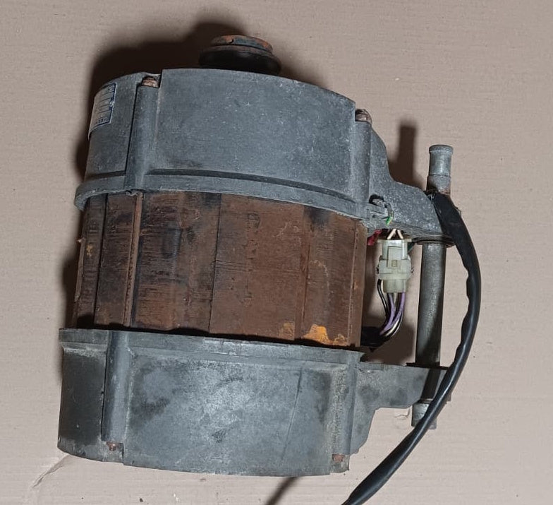 Wascomat w184 Washer Motor 3Ph 208-240V CV 132 E/2-18-2T 471971622 [Used]