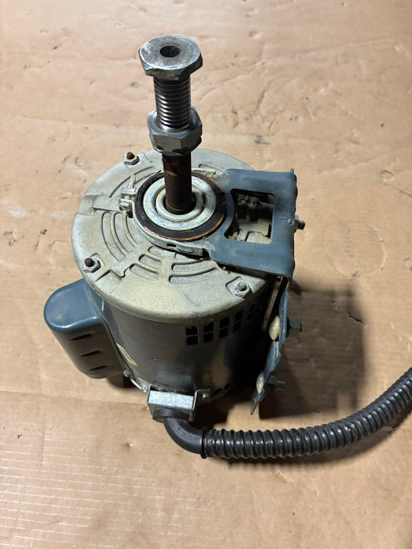 Dryer Motor 100-120v/200-240v 60Hz 1PH 1/4PH SQ Hiebsch P/N: 703378-01 [Used]