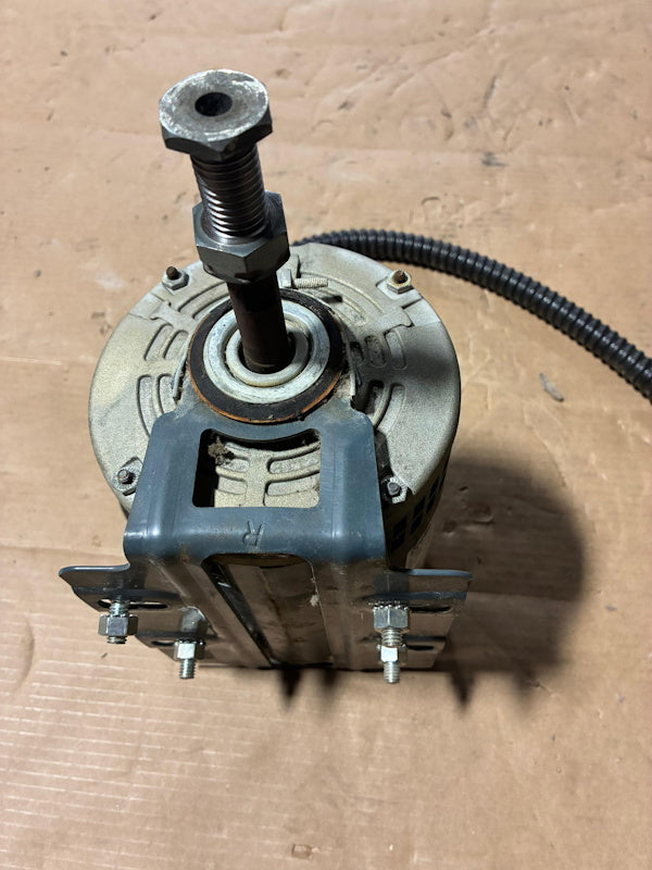 Dryer Motor 100-120v/200-240v 60Hz 1PH 1/4PH SQ Hiebsch P/N: 703378-01 [Used]