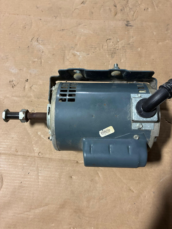 Dryer Motor 100-120v/200-240v 60Hz 1PH 1/4PH SQ Hiebsch P/N: 703378-01 [Used]