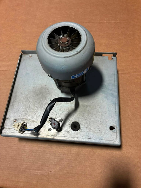 Motor Dryer Fan Wascomat #487028120 120/60 TD30X30 / blower /sensor [Used]