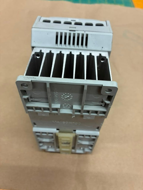 SQ Washer F370857 Inverter Drive 3HP DP 160-AA08NP03 Allen-Bradley [Used]