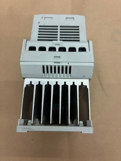 SQ Washer F370857 Inverter Drive 3HP DP 160-AA08NP03 Allen-Bradley [Used]