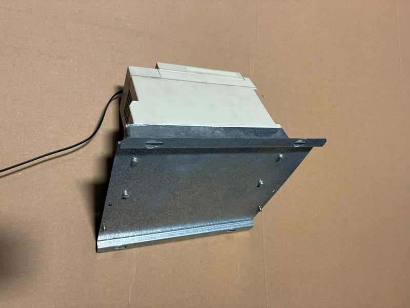 KEB Combivert INVERTER 12F5C1-1A0A AC 3PH 180-260V 23.1A /80Lb Maytag Washer[Used]