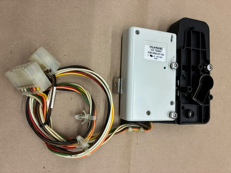 Washer FL SS Door Lock 438956051 Wascomat Gen 5/6  for su640e [Used]