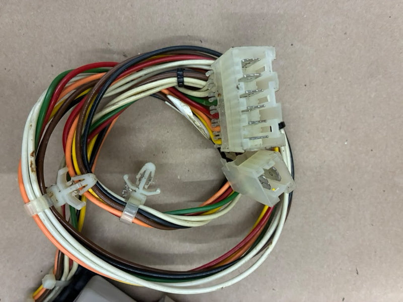 Washer FL SS Door Lock 438956051 Wascomat Gen 5/6  for su640e [Used]