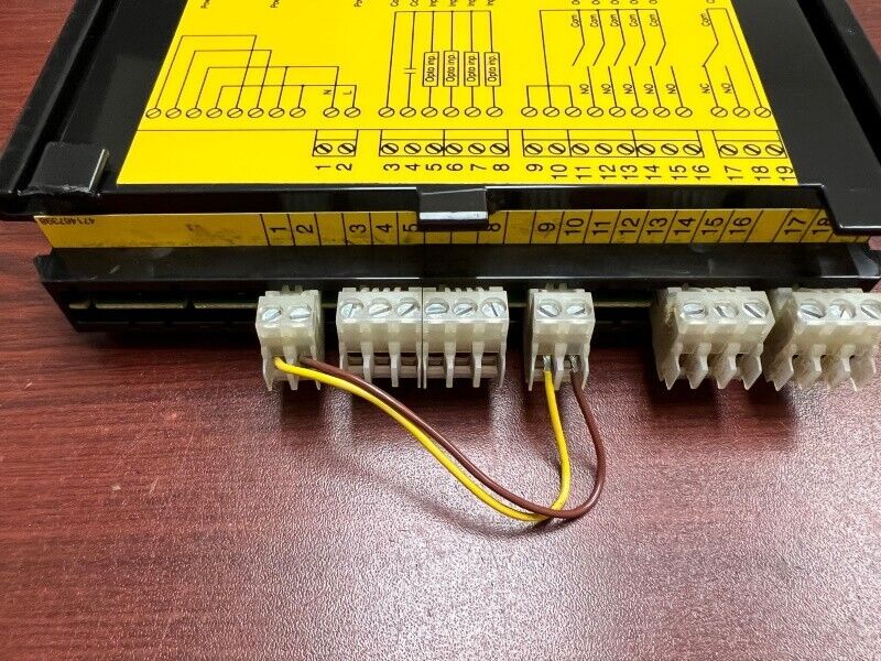 Wascomat Gen W630 Els 432683002 i/o circuit module board 44-7146-55 [Used]