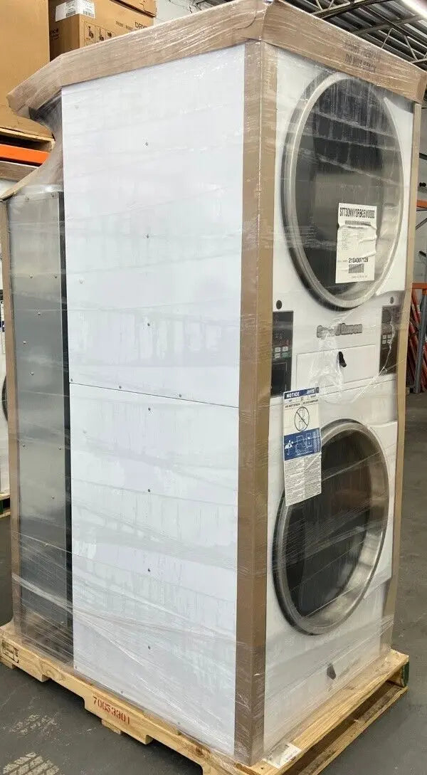 Speed Queen 30Lb White Stack Dryer STT30N Gas 120V 60Hz CardReady 2021