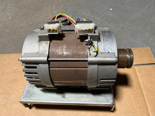 Washer Motor MT 103-140/4 for Continental Girbau P/N: 352179 50/5700 rpm [Used] - Laundry Machines and Parts