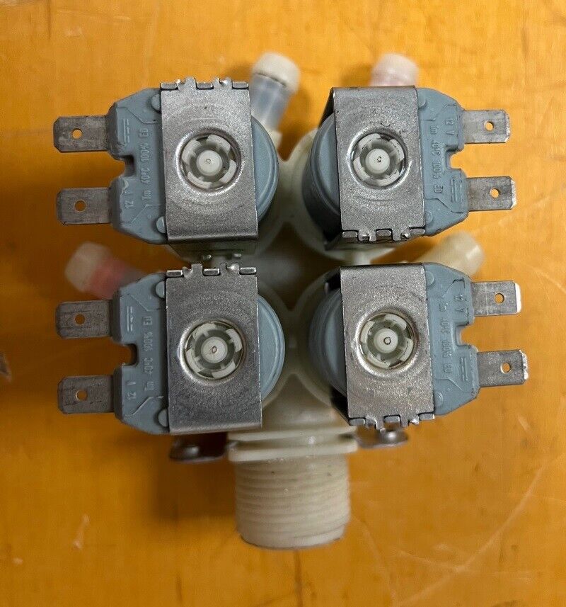 Washer Water Valve 4-way 12v P/N: 511212 33890051 Continental 20# / SQ [Used]