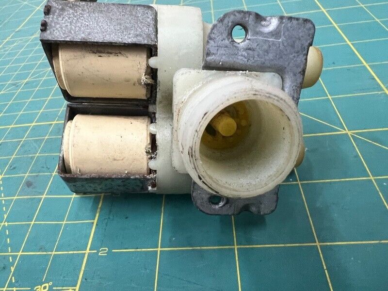 Speed Queen F0381738-00P 3590001 Washer VALVE 3-WAY 240-50/60 US PKG COLD [Used]