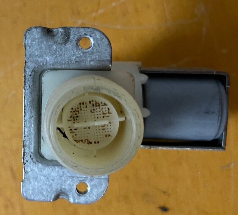 Washer Water Valve single 12v P/N: 323329 33290234 Continental 20# [Used]